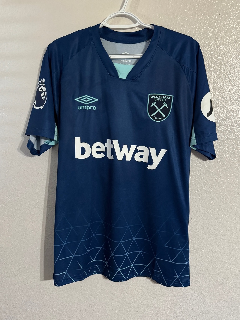 West Ham 2023/2024 Edson Alvarez Third EPL blue soccer jersey - Picture 2 of 4
